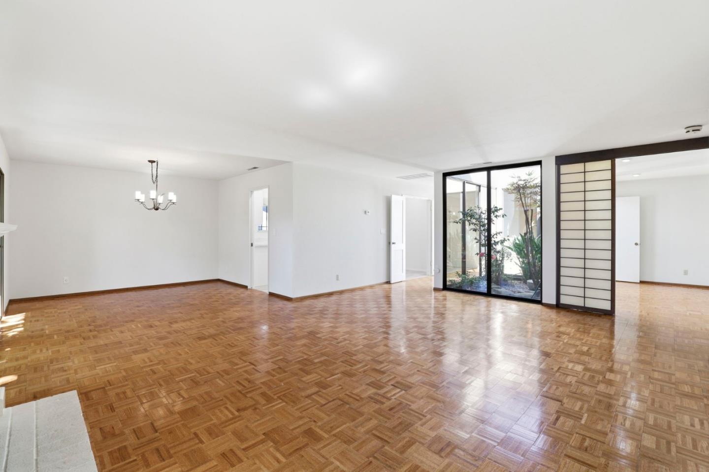 2463 Sharon Oaks Drive