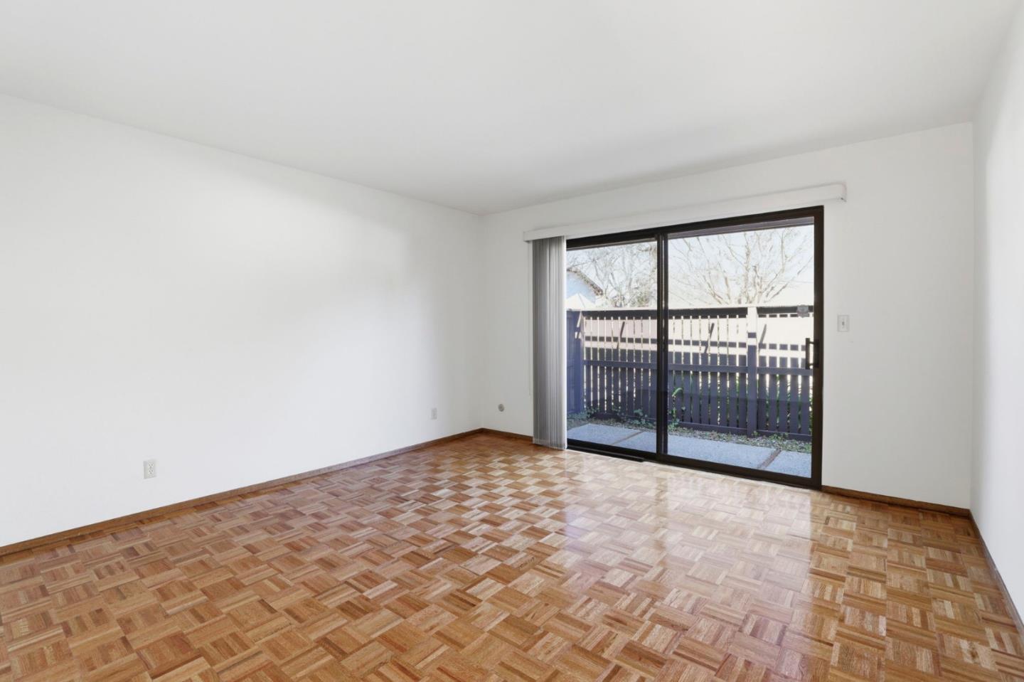 2463 Sharon Oaks Drive