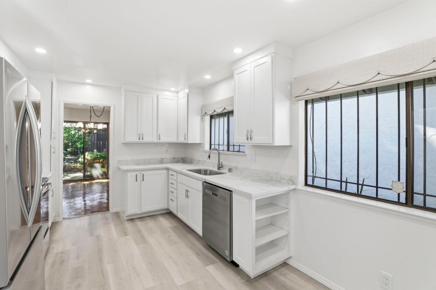 2463 Sharon Oaks Drive