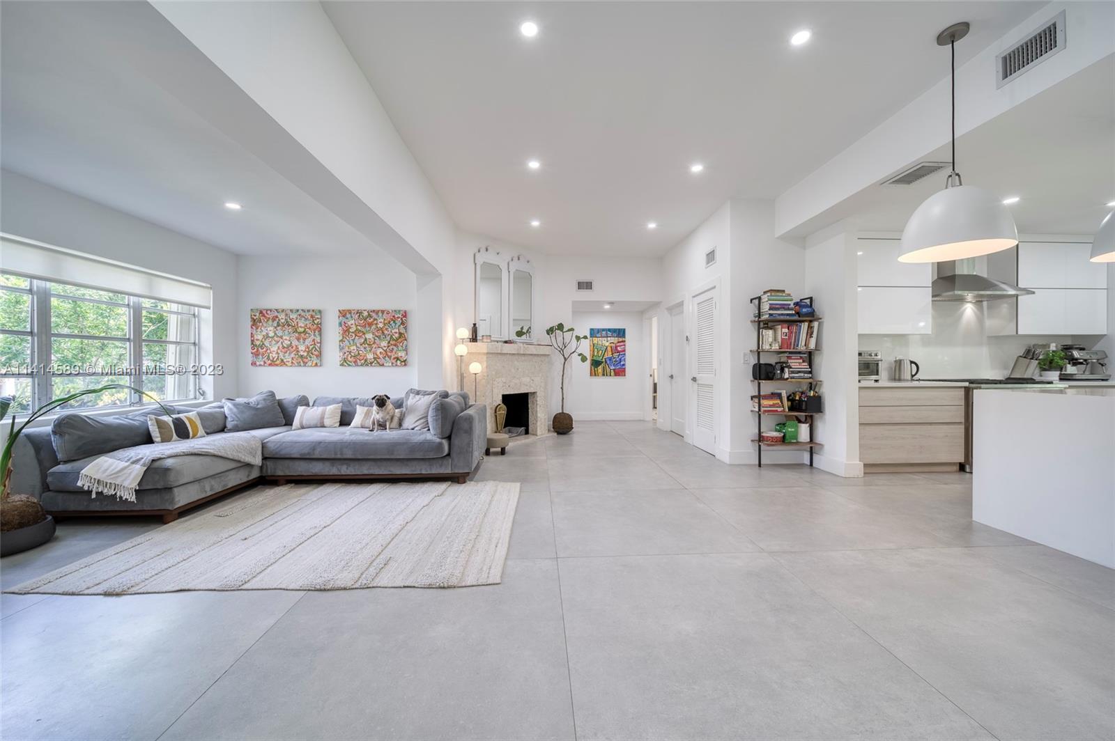 2320 SW 19th Ter