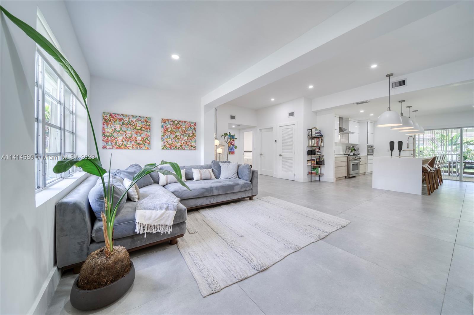 2320 SW 19th Ter