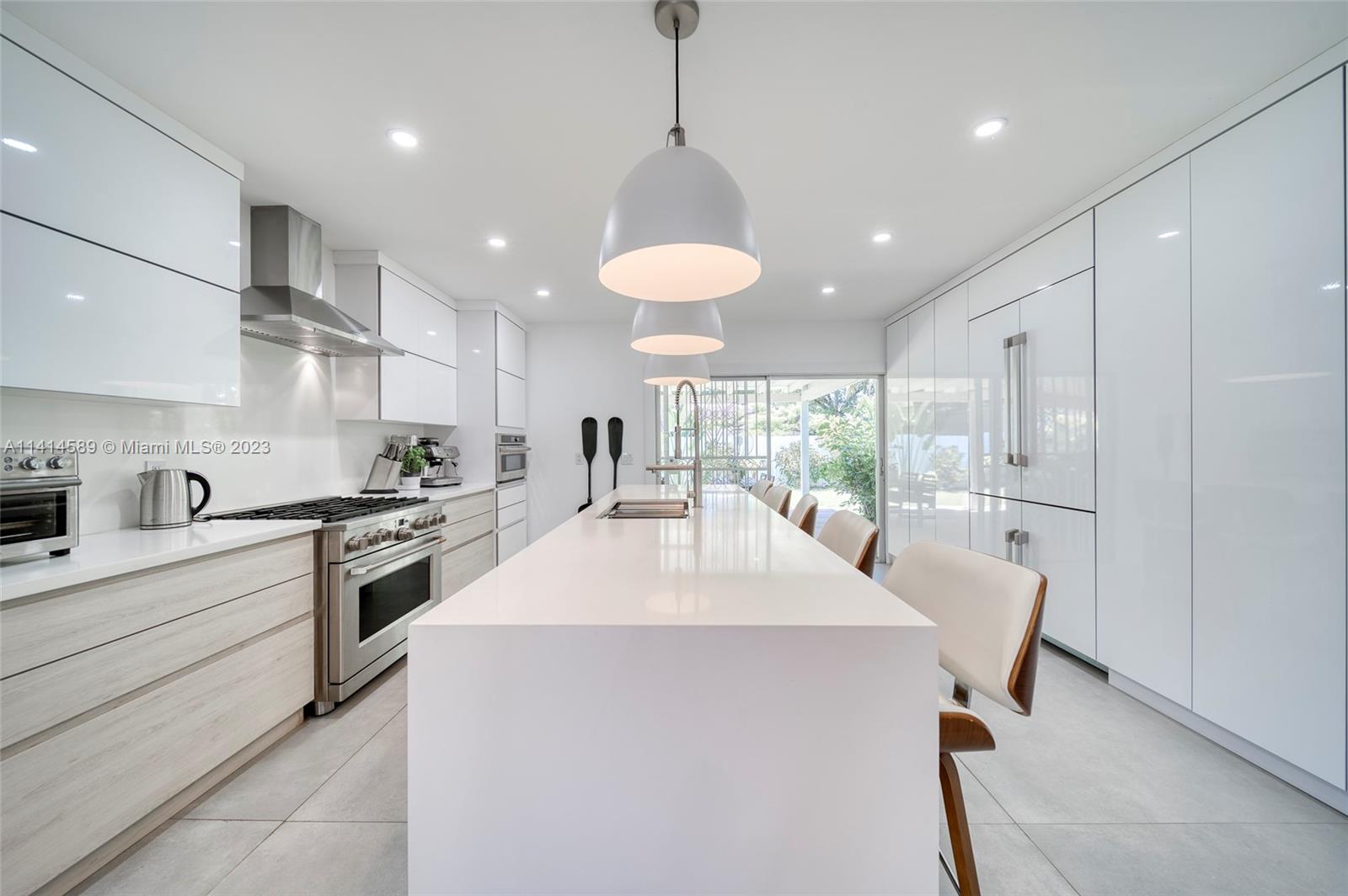 2320 SW 19th Ter
