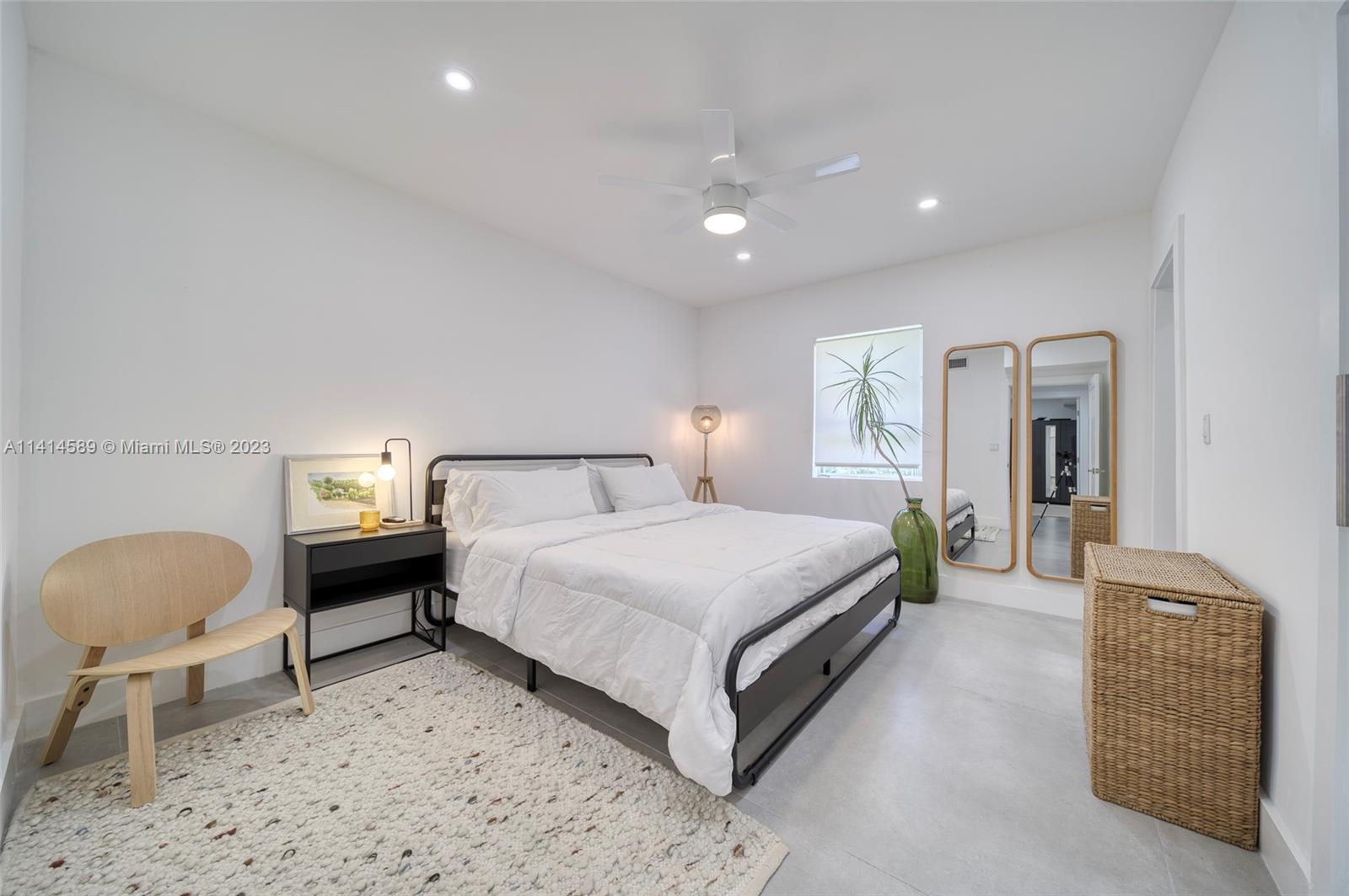 2320 SW 19th Ter