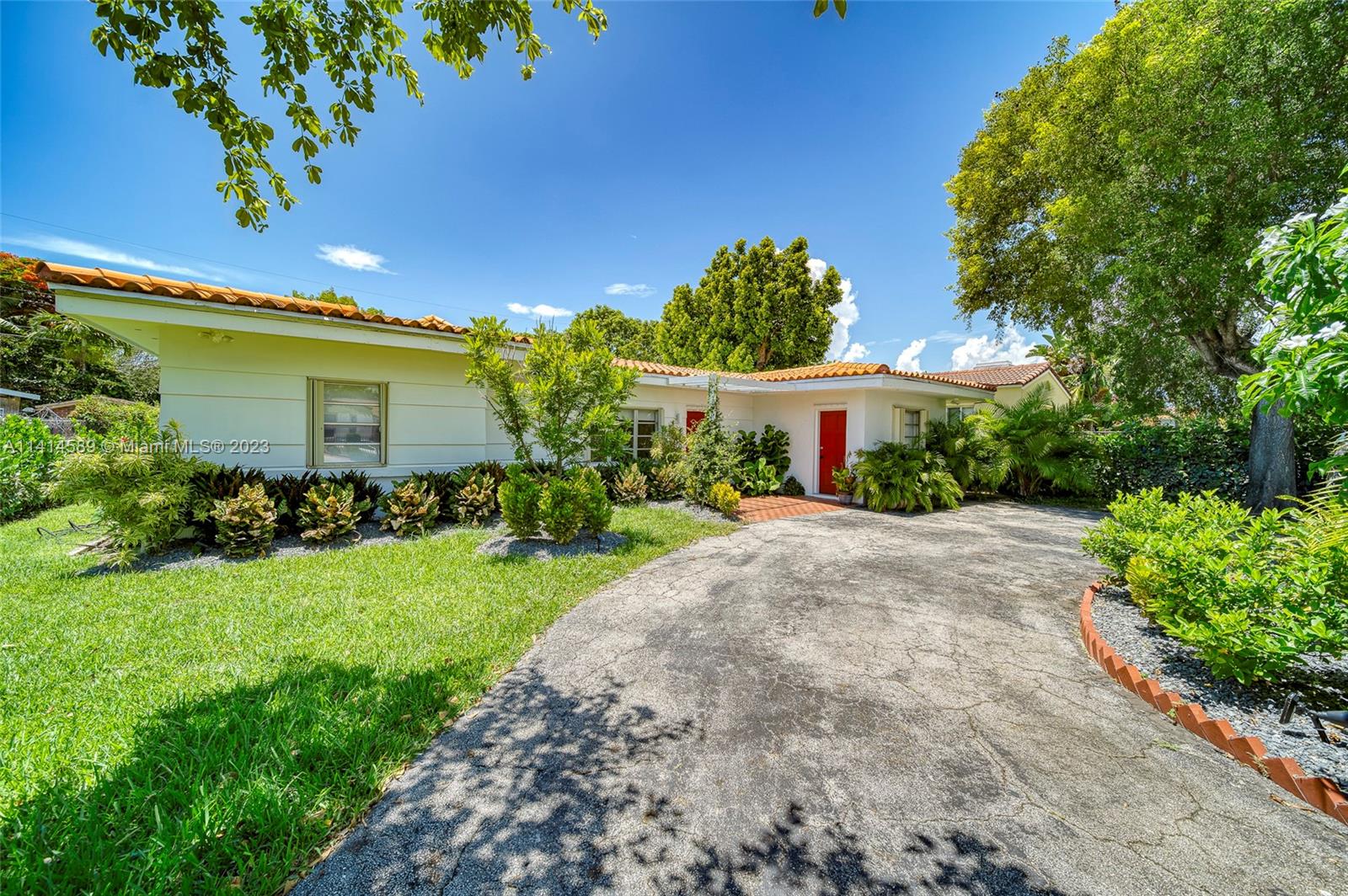 2320 SW 19th Ter