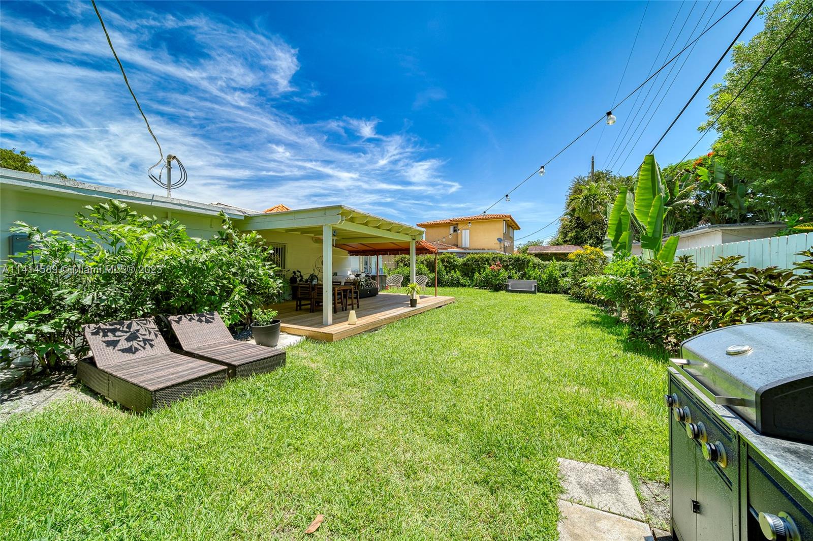 2320 SW 19th Ter