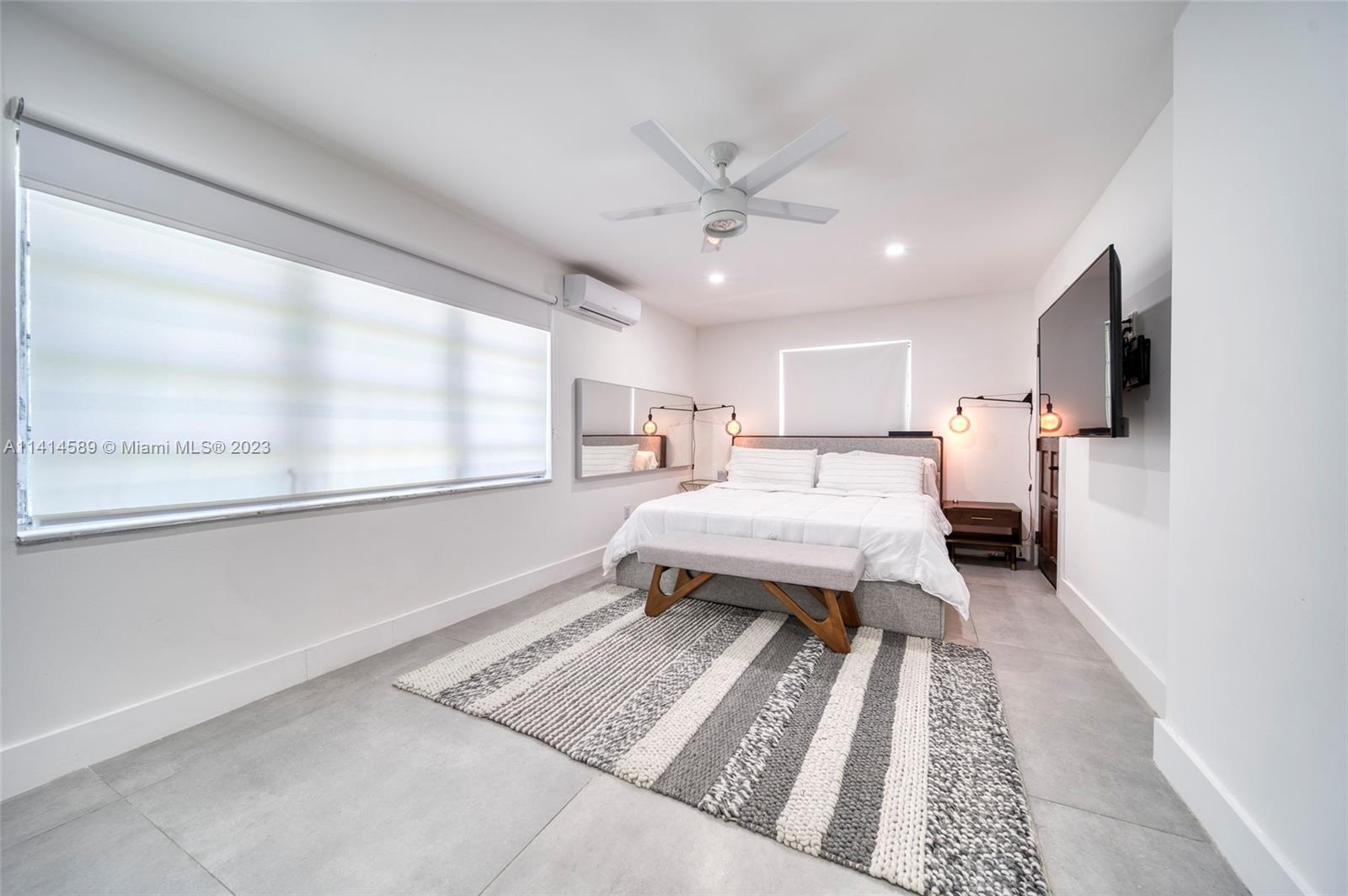 2320 SW 19th Ter