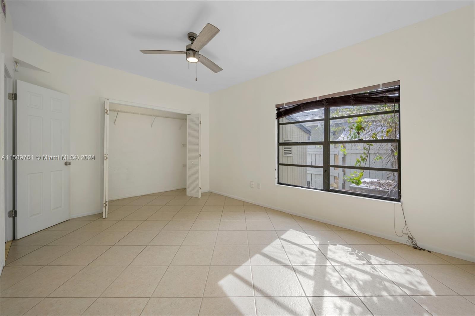 808 NE 17th Ter