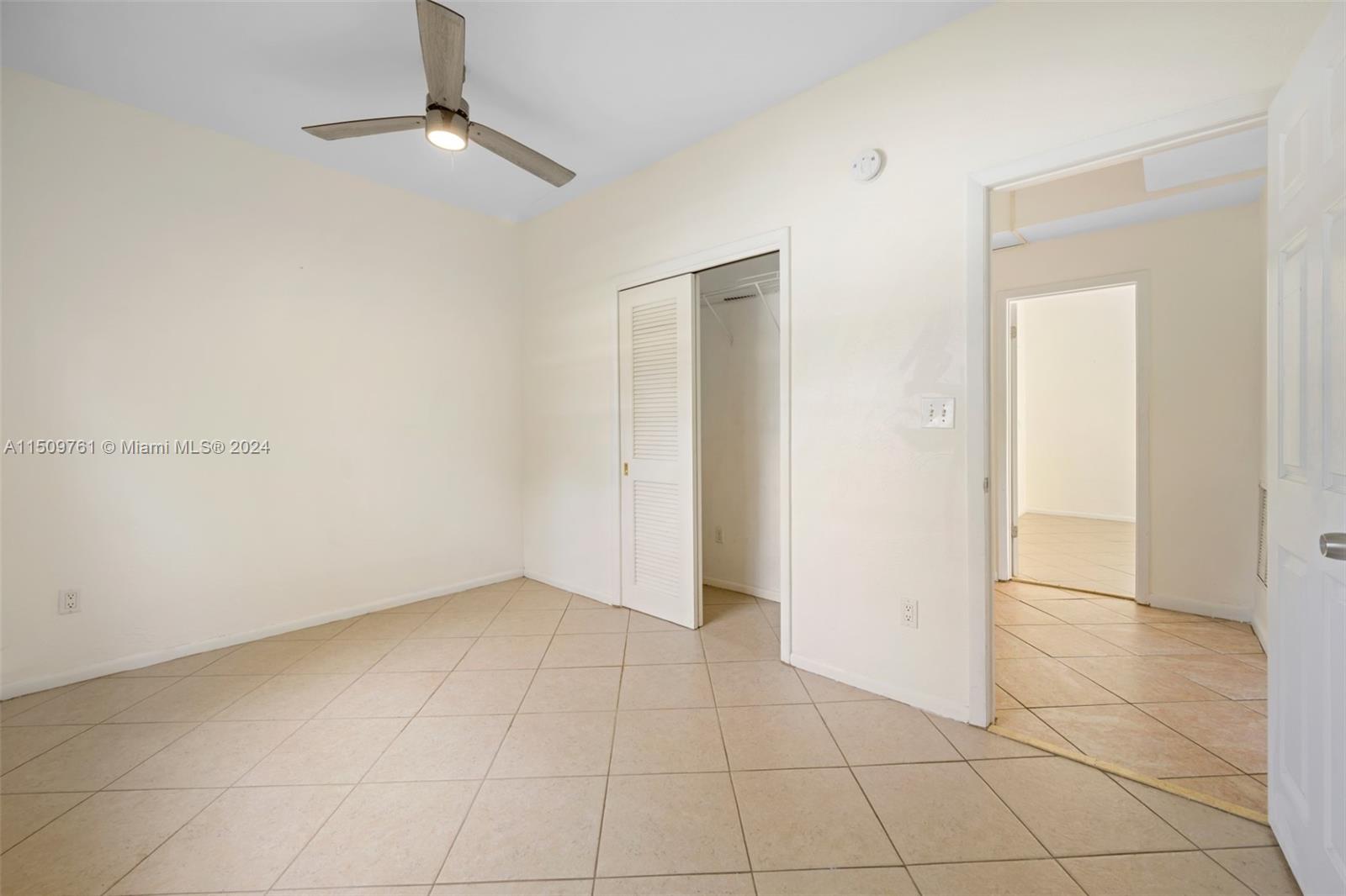 808 NE 17th Ter