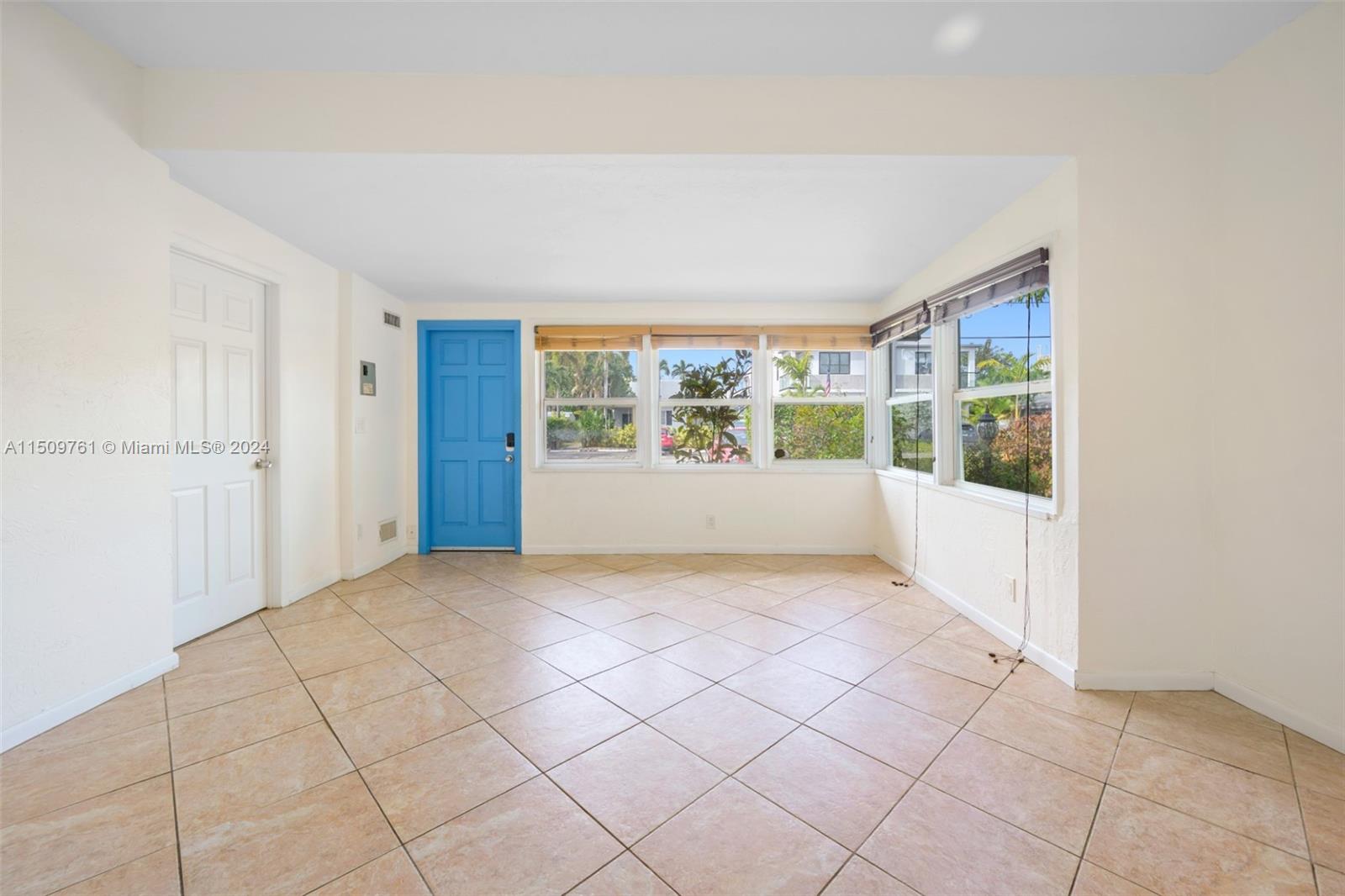 808 NE 17th Ter