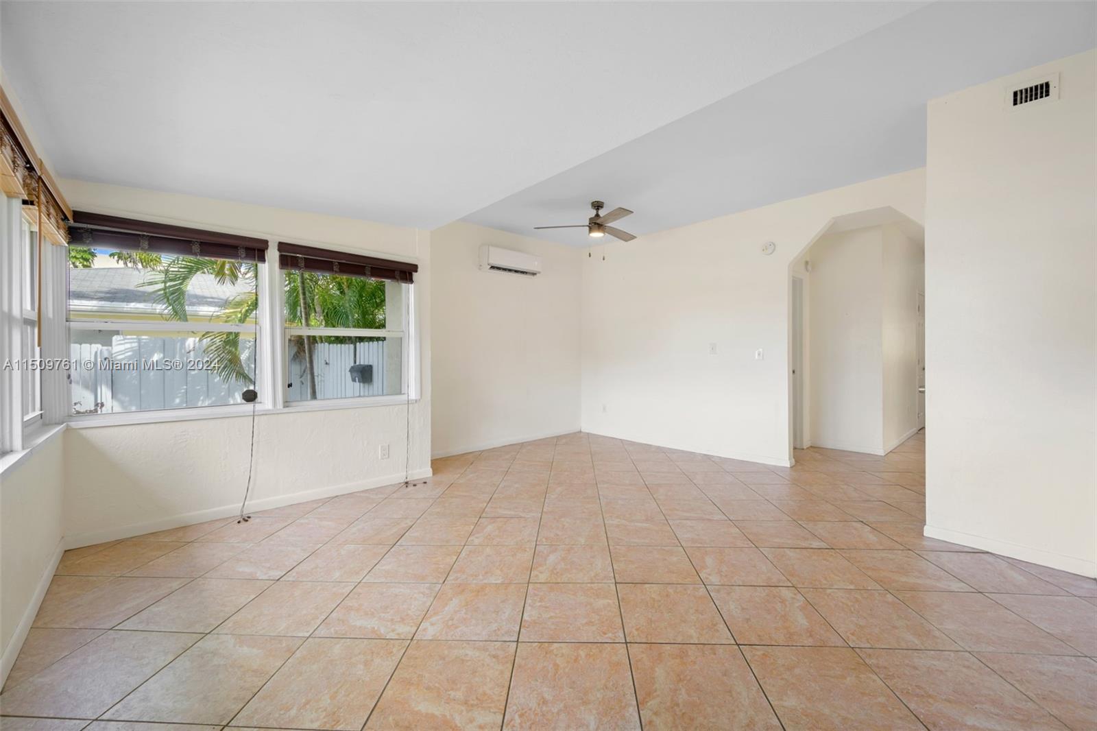 808 NE 17th Ter