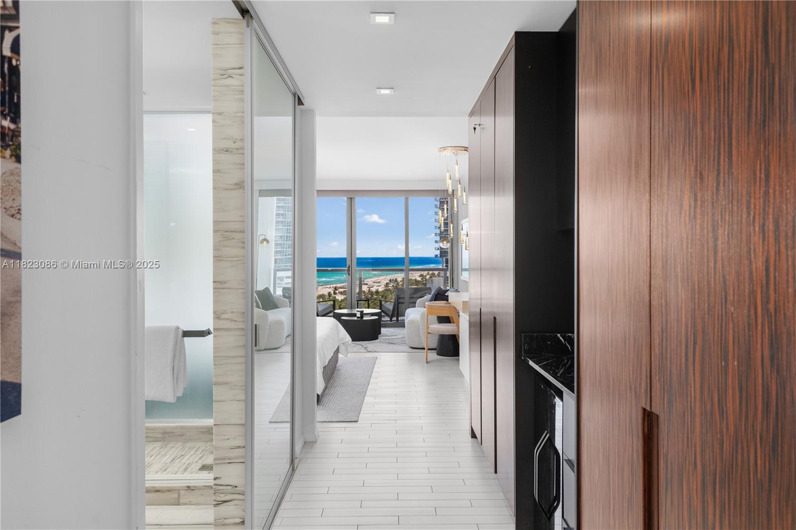 2201 Collins Ave # 1203