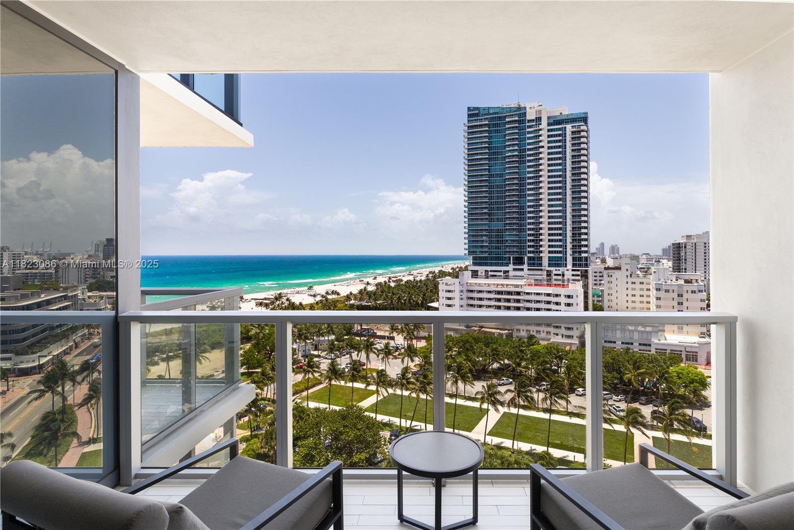 2201 Collins Ave # 1203