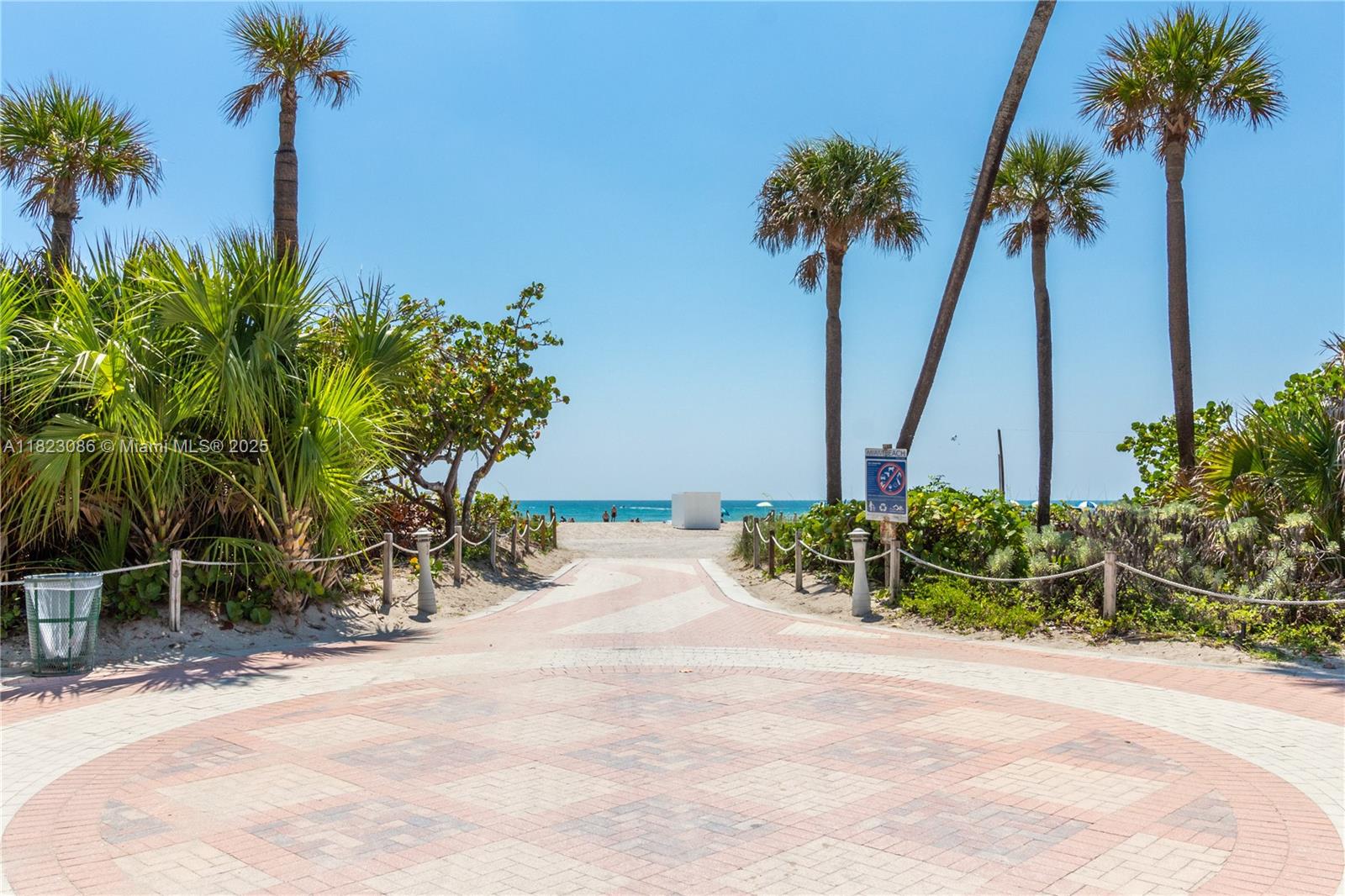 2201 Collins Ave # 1203