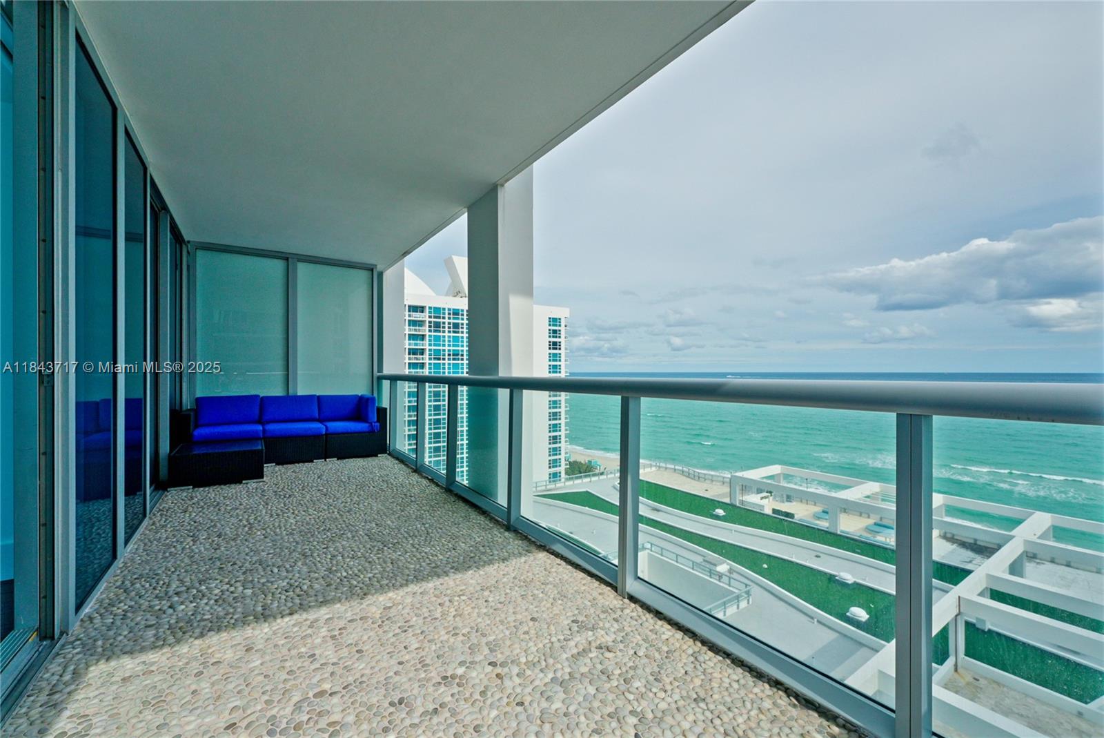 6799 Collins Ave # 1005