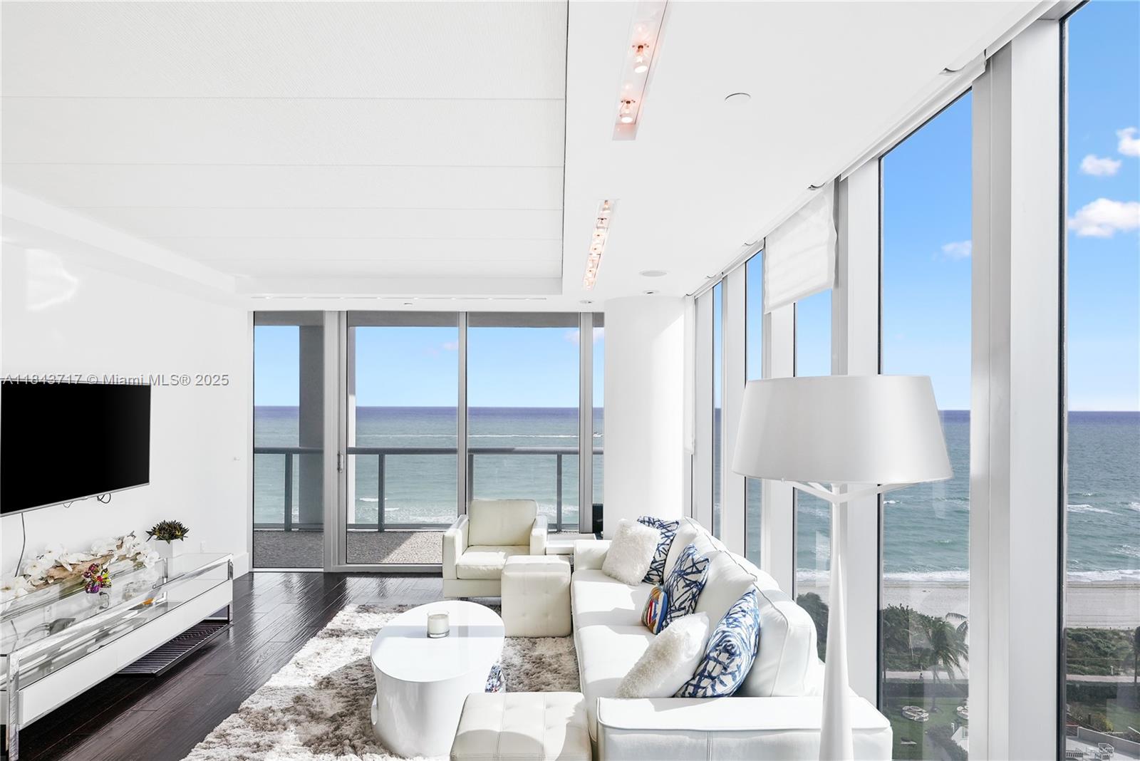 6799 Collins Ave # 1005