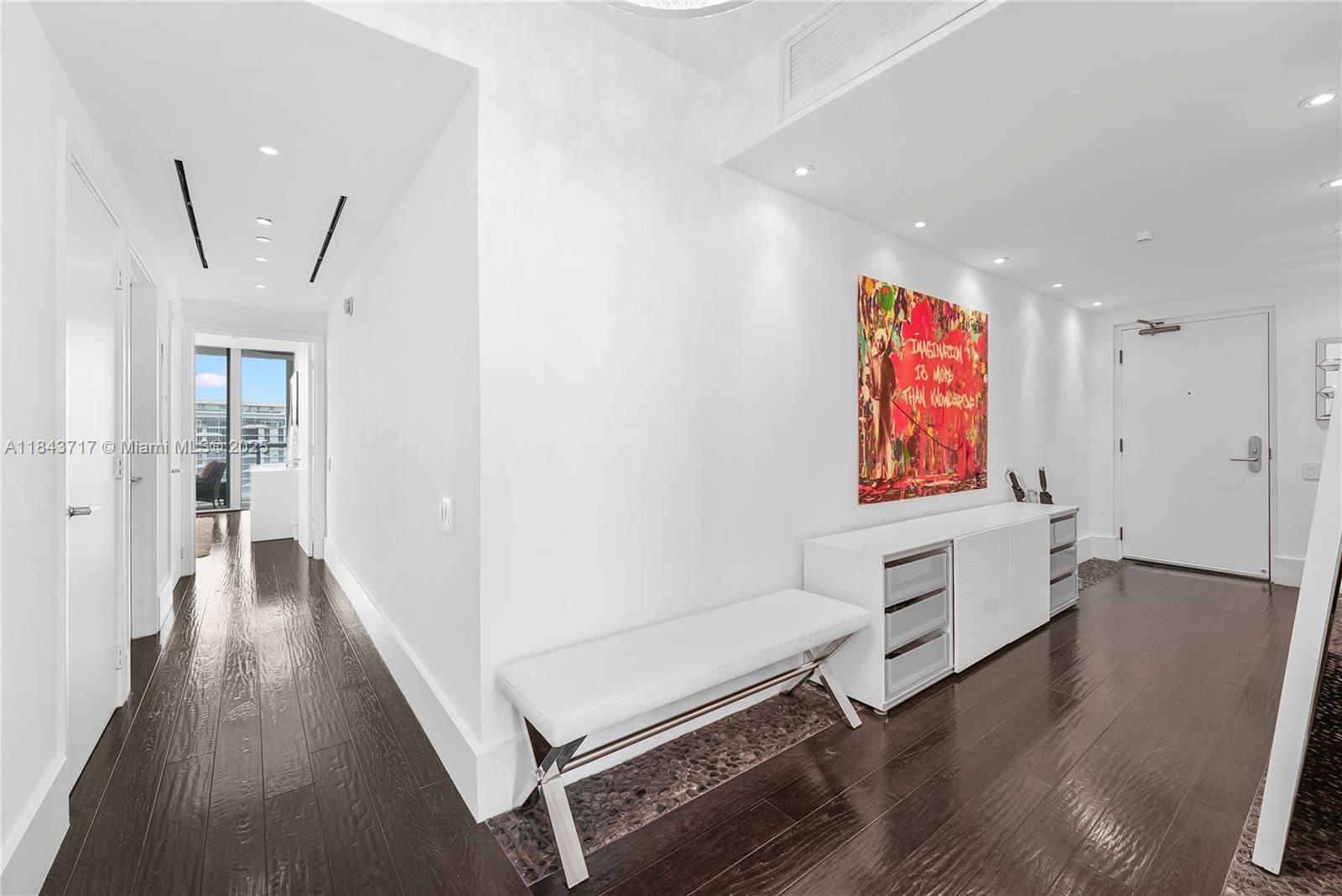 6799 Collins Ave # 1005