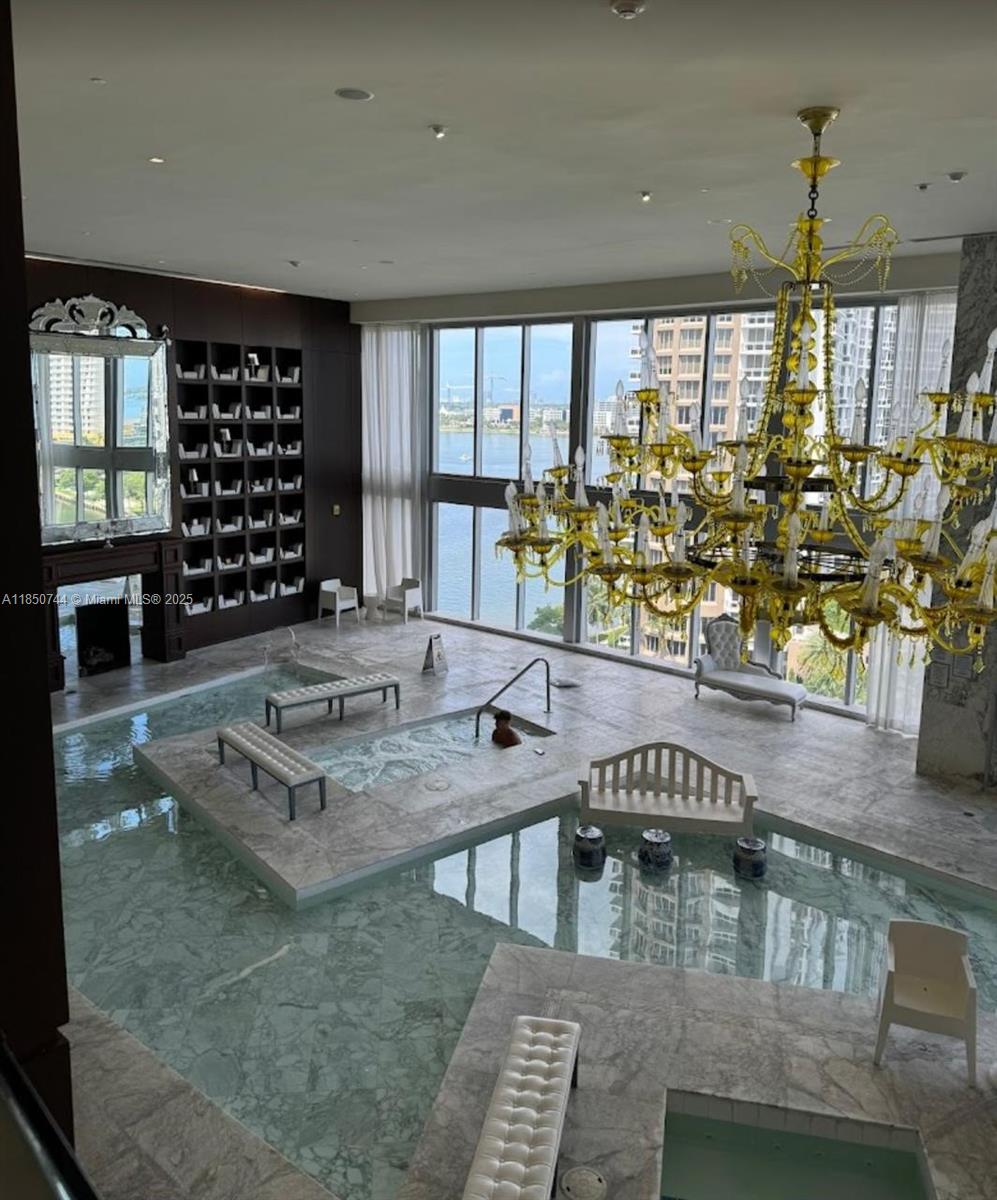 475 Brickell Ave # 3310