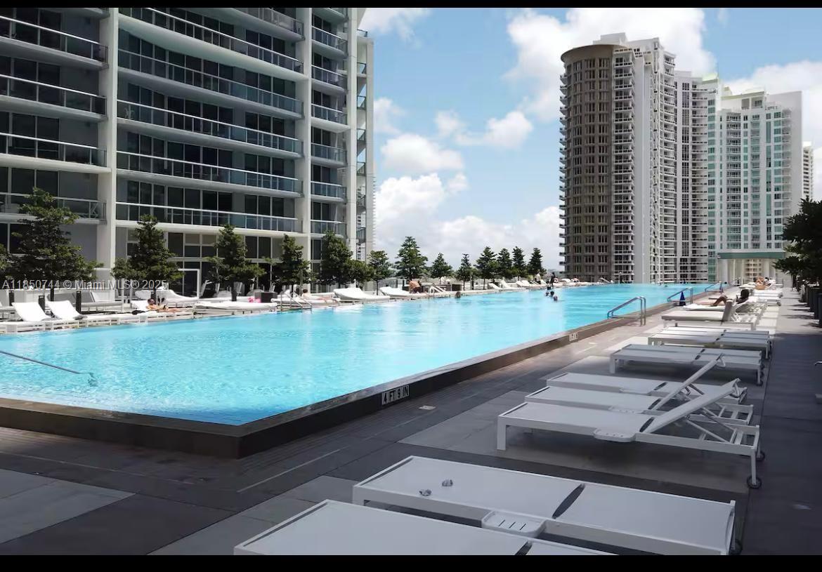 475 Brickell Ave # 3310