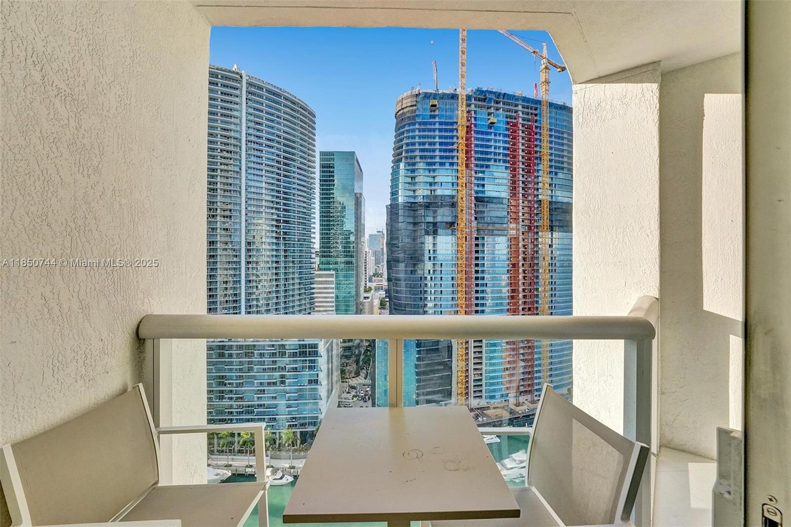 475 Brickell Ave # 3310