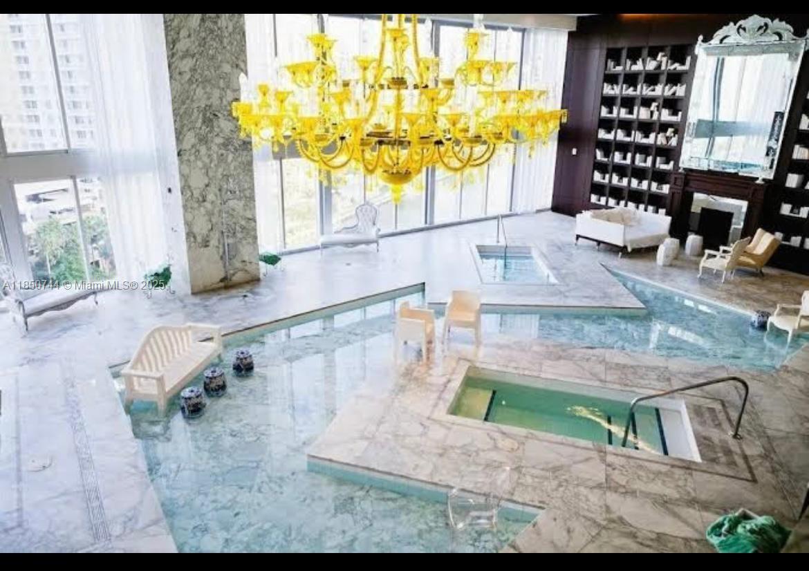 475 Brickell Ave # 3310