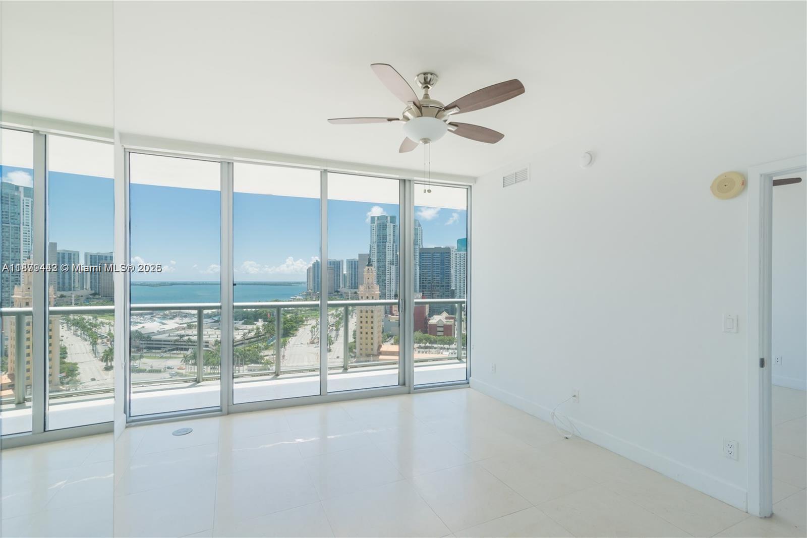 888 Biscayne Blvd # 2103