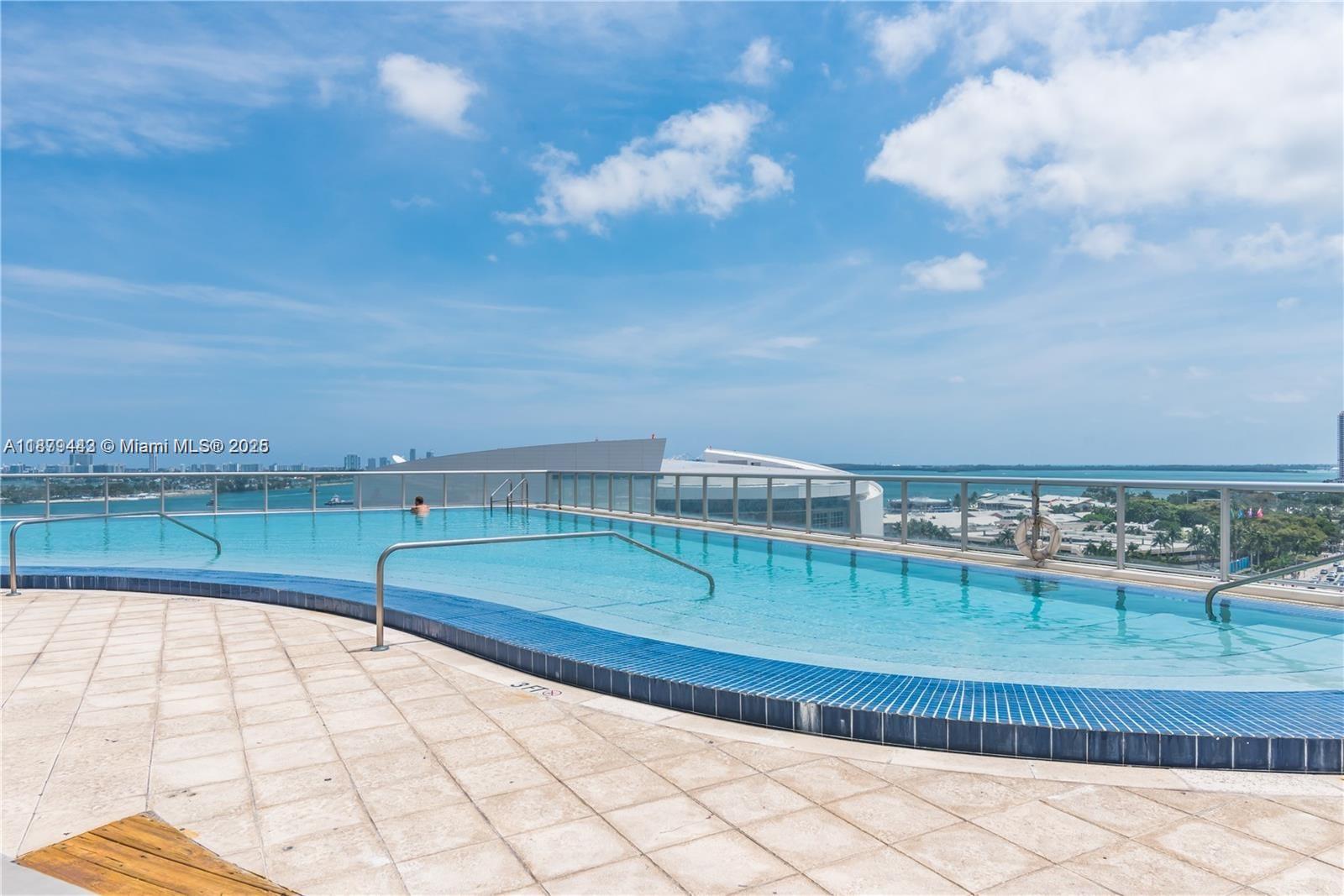 888 Biscayne Blvd # 2103