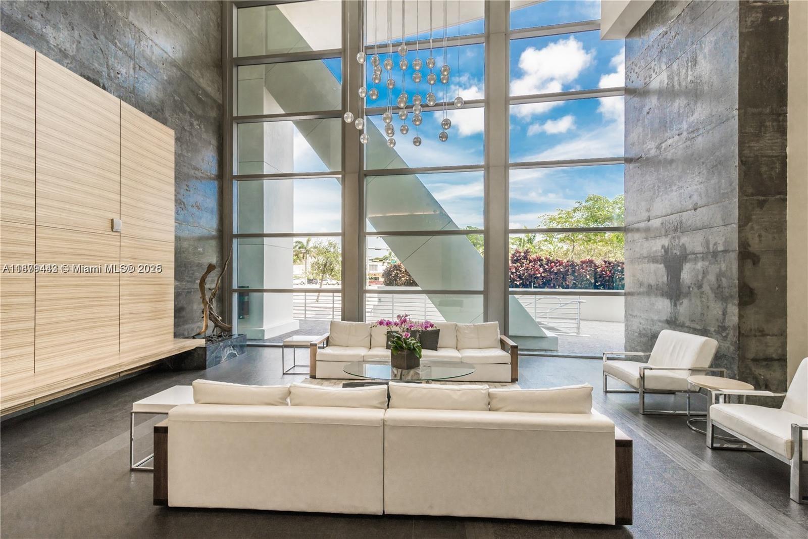 888 Biscayne Blvd # 2103
