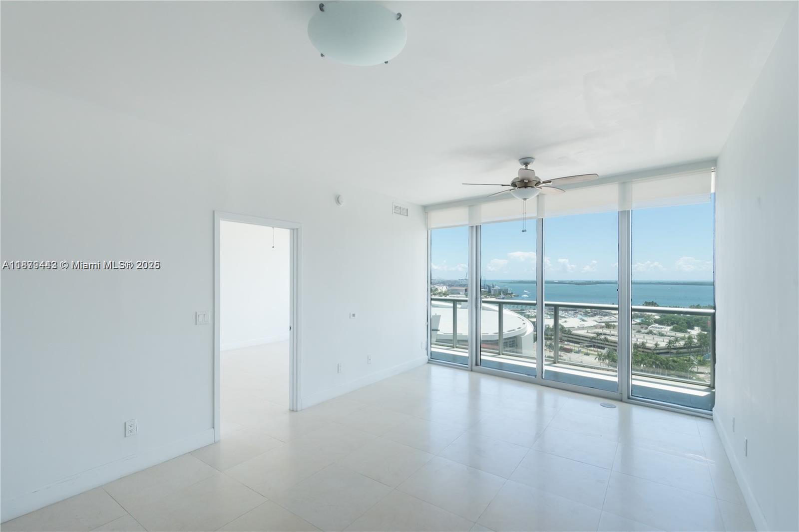 888 Biscayne Blvd # 2103