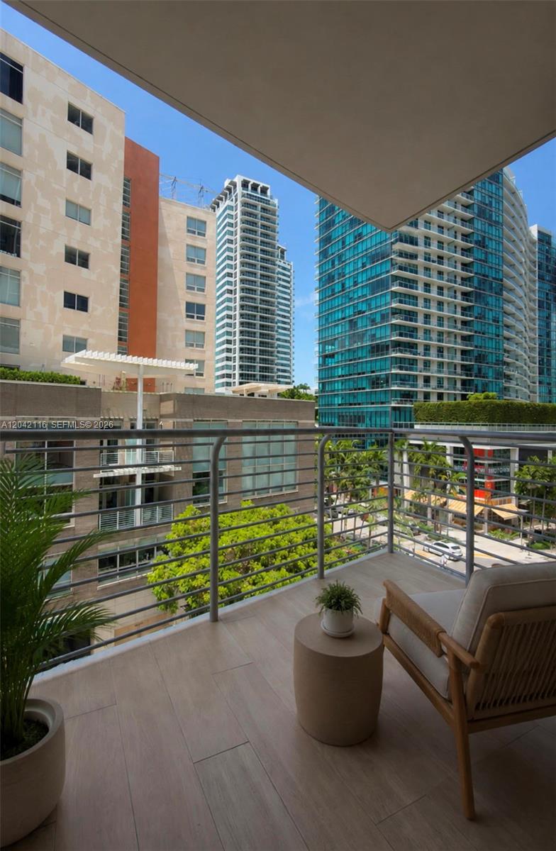 90 NE 32nd street # 513