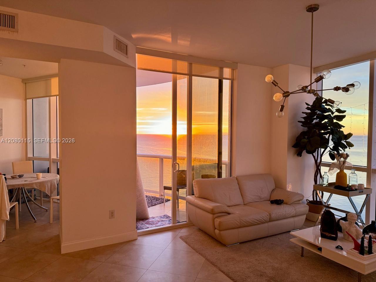 18201 Collins Ave # 3609A