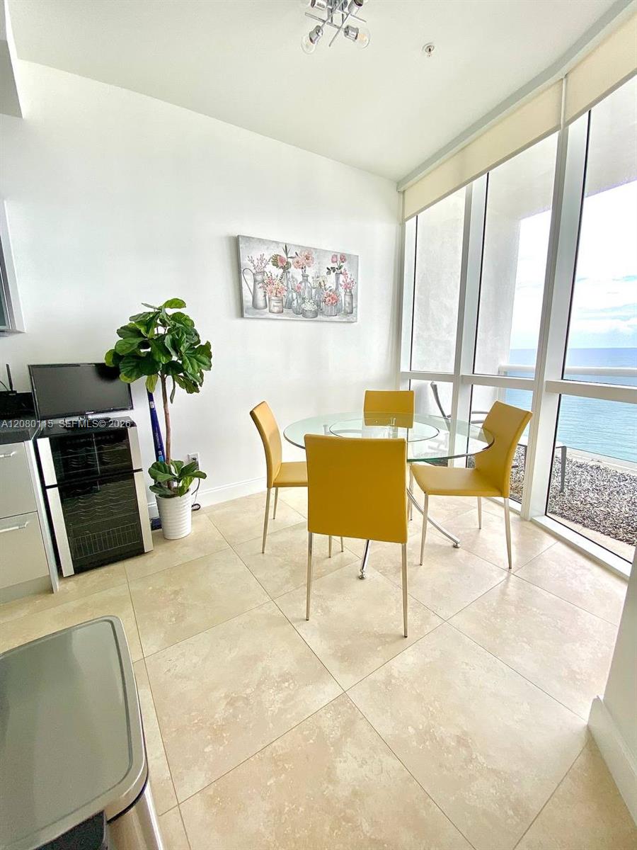 18201 Collins Ave # 3609A