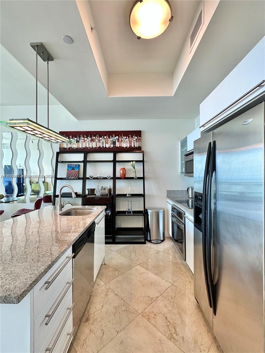 888 SE Biscayne Blvd # 4803