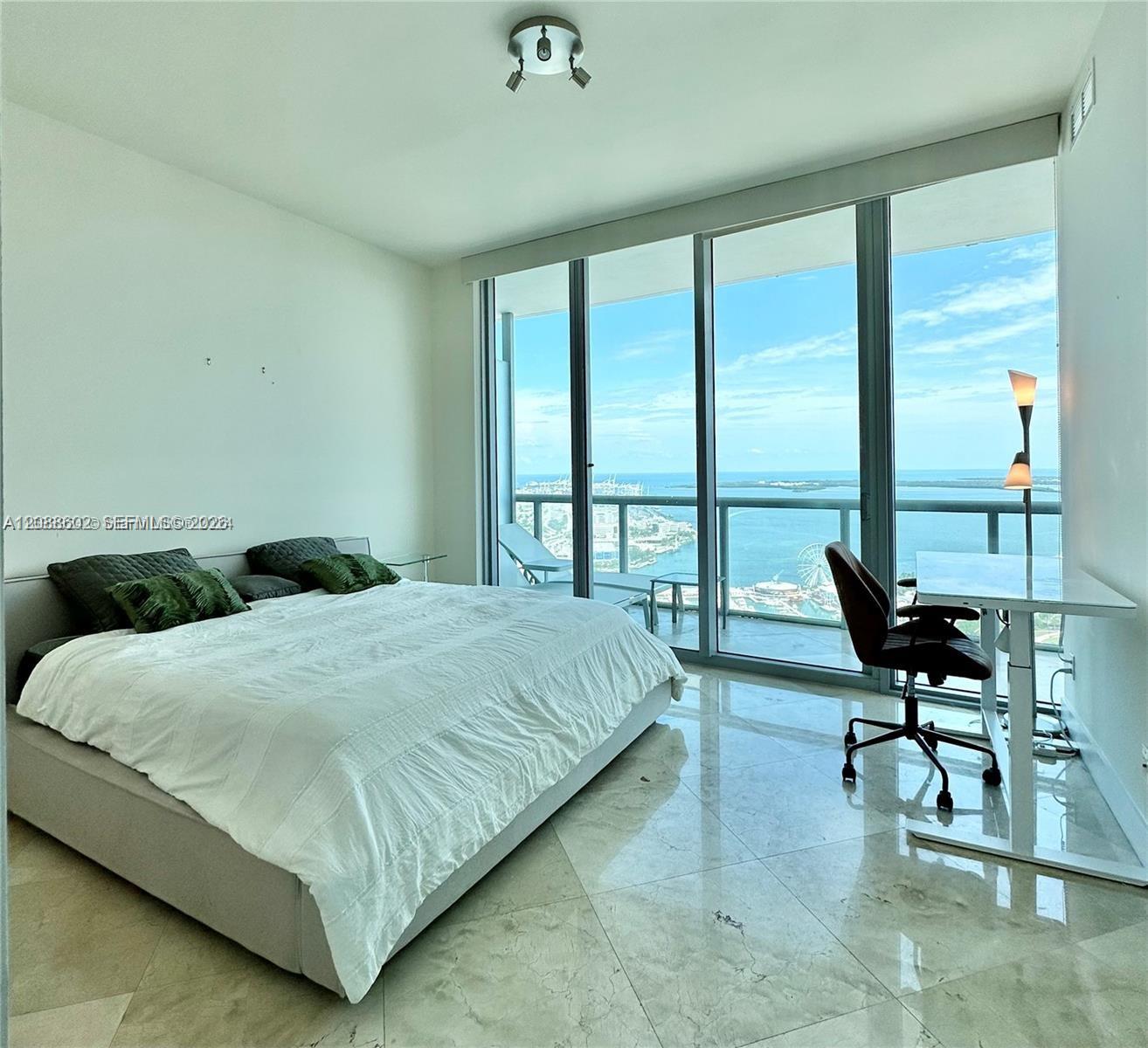 888 SE Biscayne Blvd # 4803