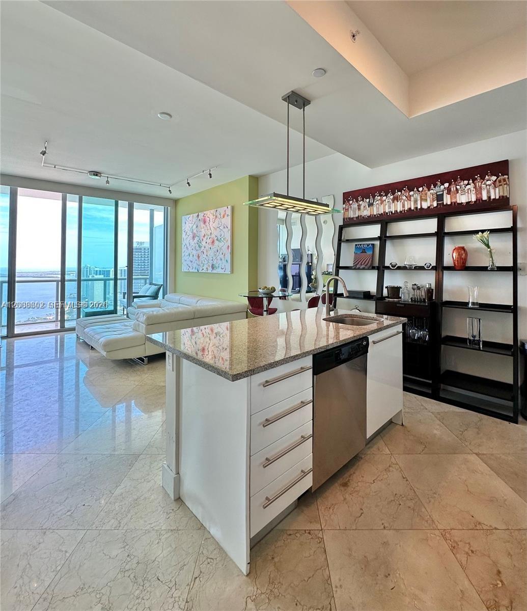 888 SE Biscayne Blvd # 4803