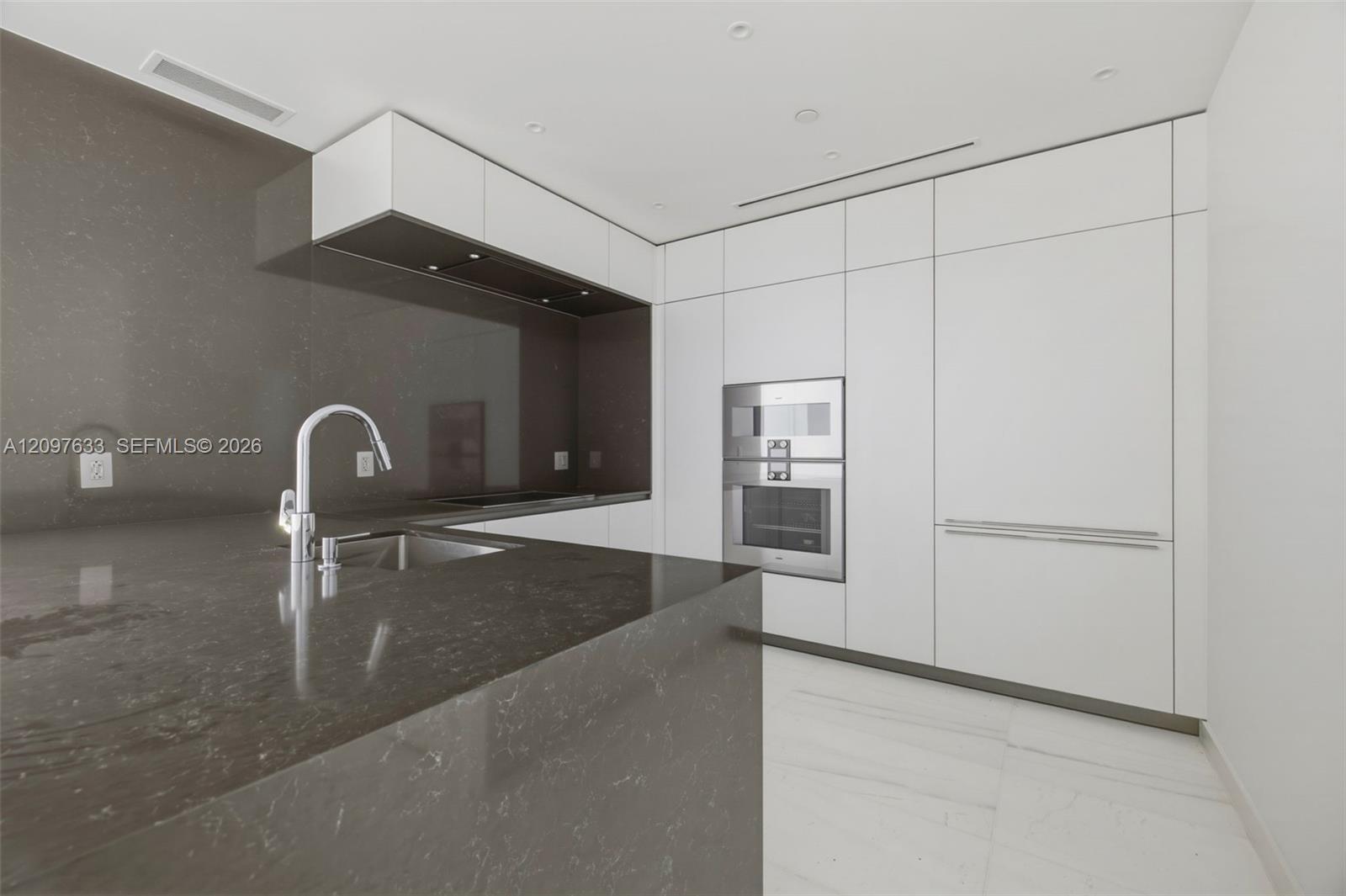 300 Biscayne Boulevard Way # 1709W