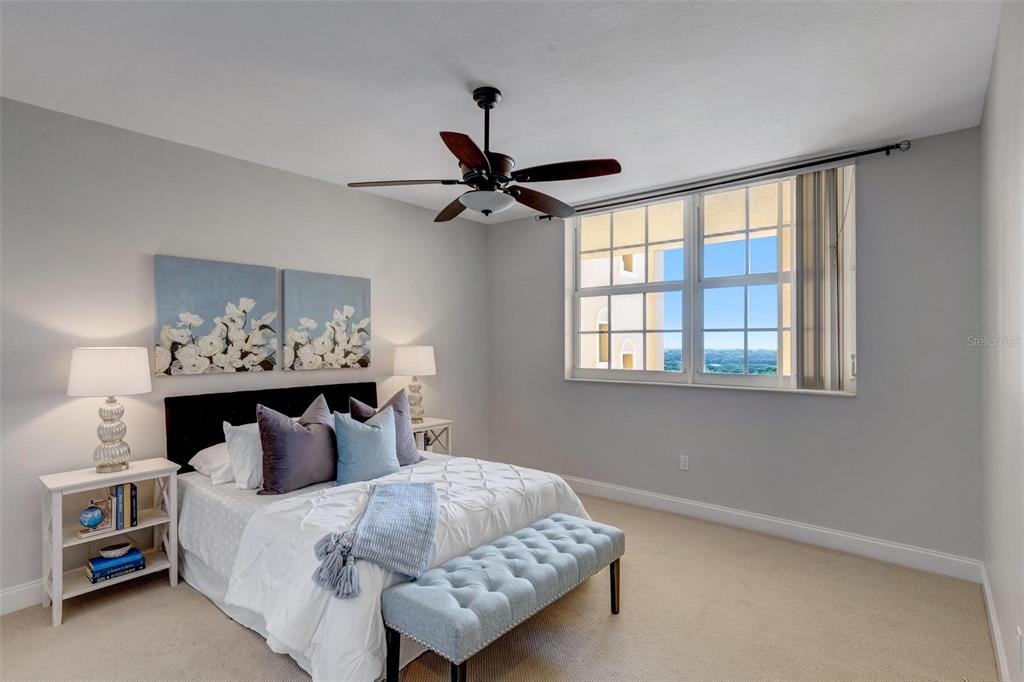 19 AVENUE DE LA MER #805