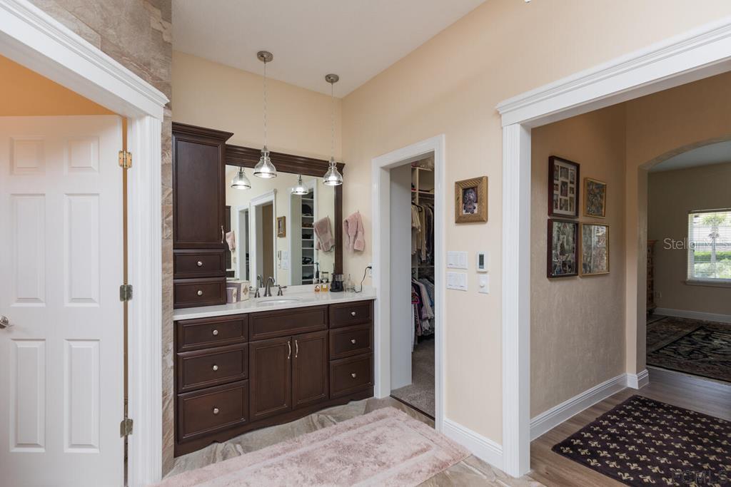 13 VISCAYA LN Unit: 2106