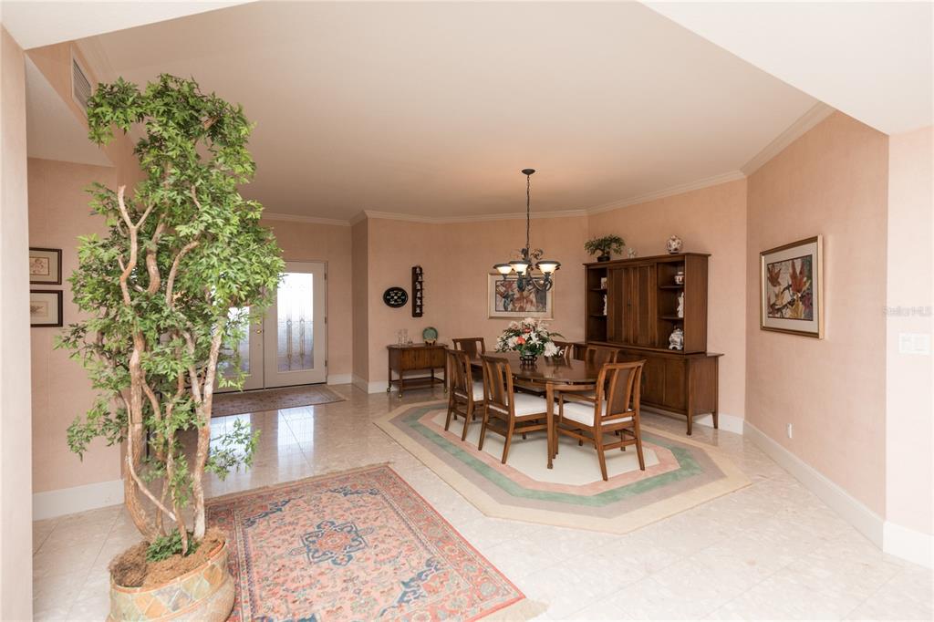 15 AVENUE DE LA MER #2302