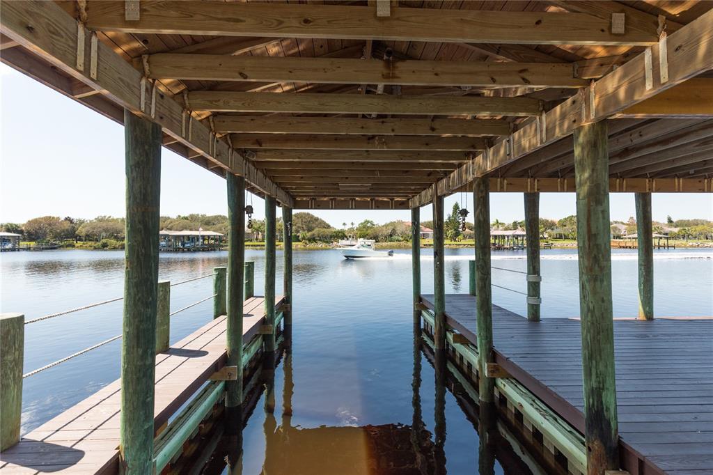 104 ISLAND ESTATES PKWY