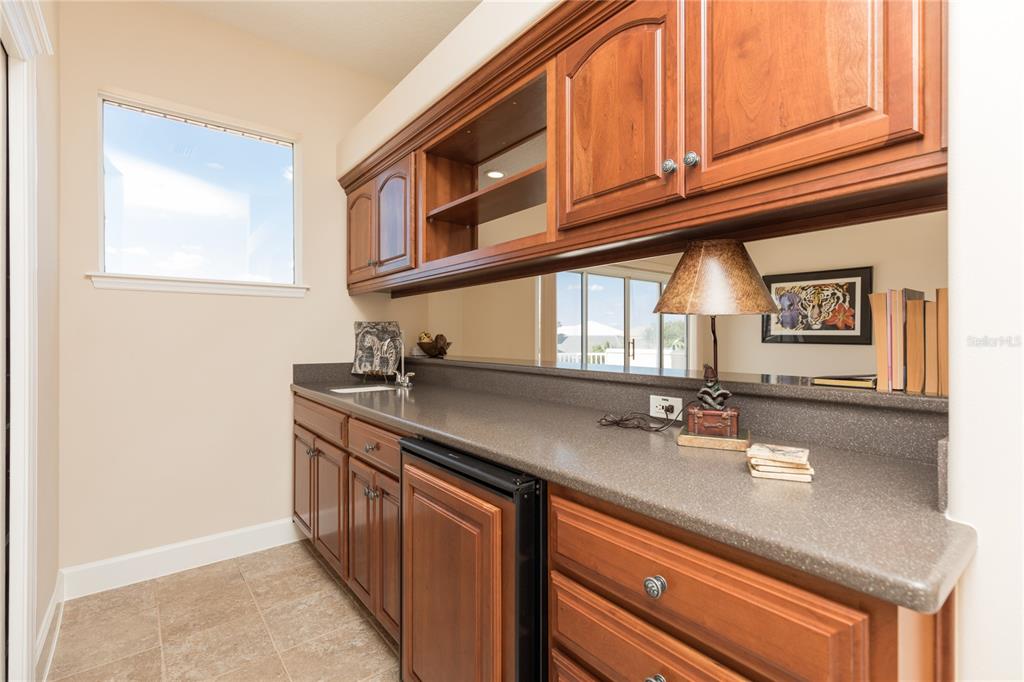 104 ISLAND ESTATES PKWY