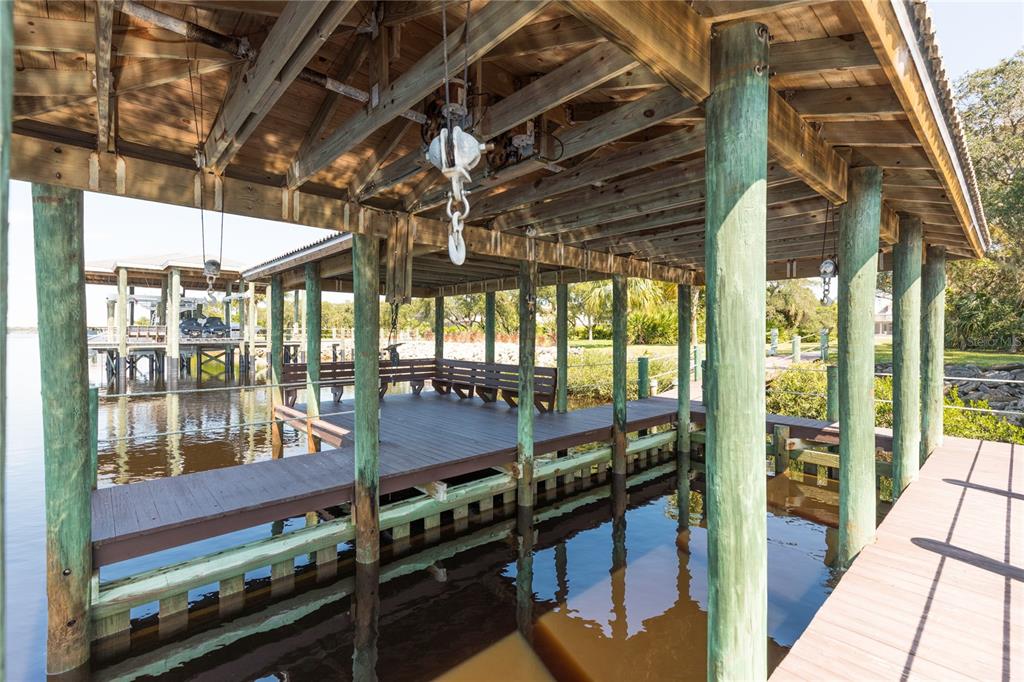 104 ISLAND ESTATES PKWY