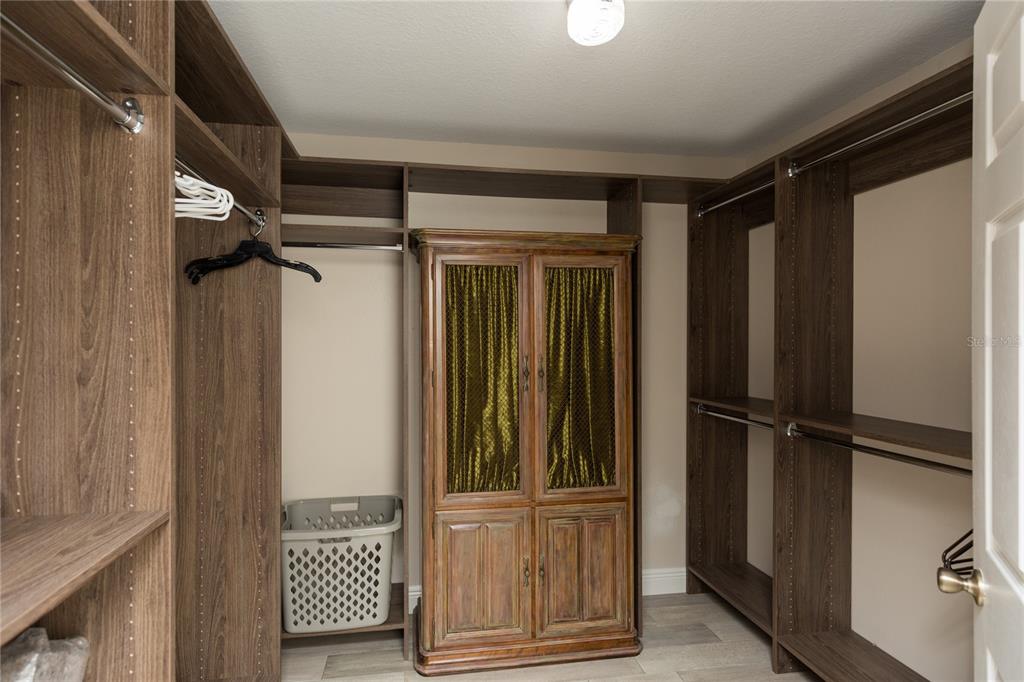 11 AVENUE DE LA MER #1101