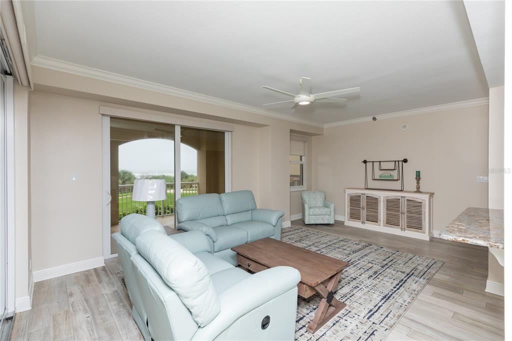 11 AVENUE DE LA MER #1101