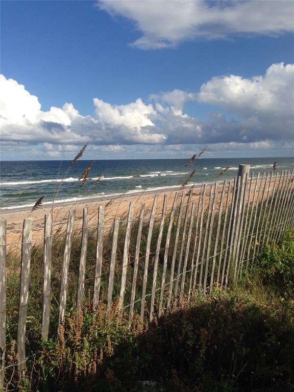 26 LAUGHING GULL LN