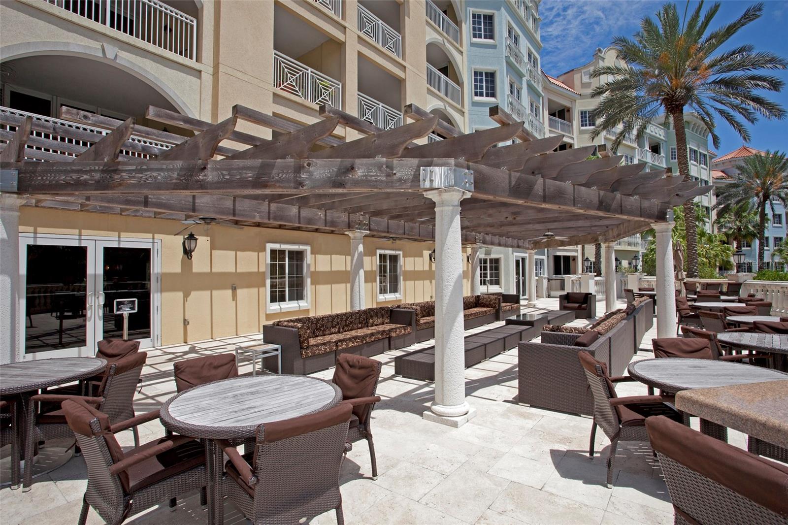 306 HARBOR VILLAGE PT N