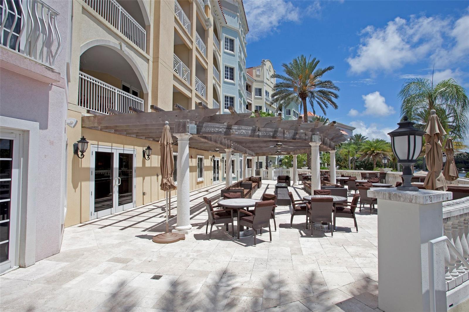 306 HARBOR VILLAGE PT N