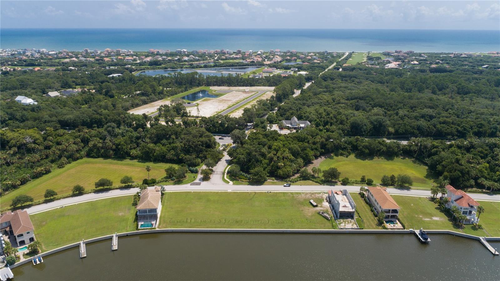 306 HARBOR VILLAGE PT N