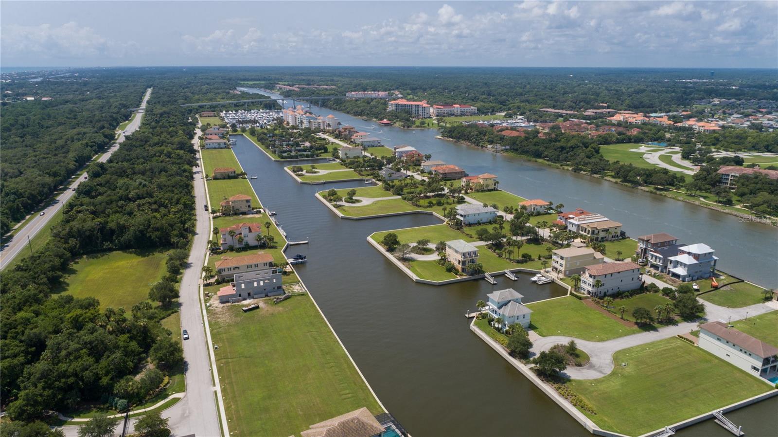306 HARBOR VILLAGE PT N