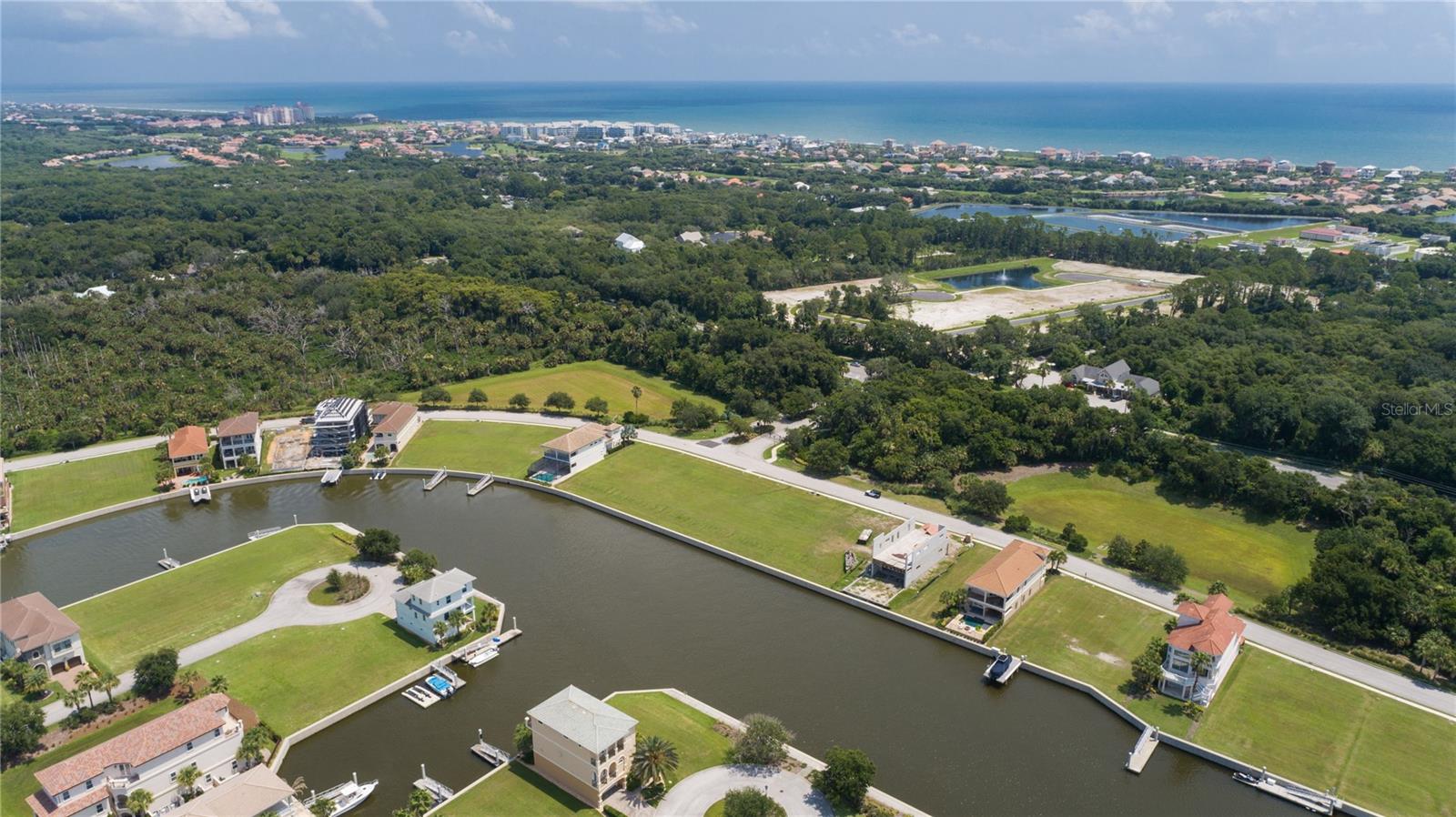 306 HARBOR VILLAGE PT N