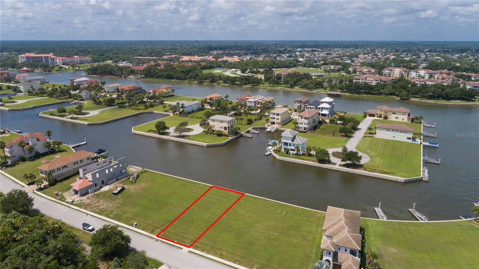 306 HARBOR VILLAGE PT N